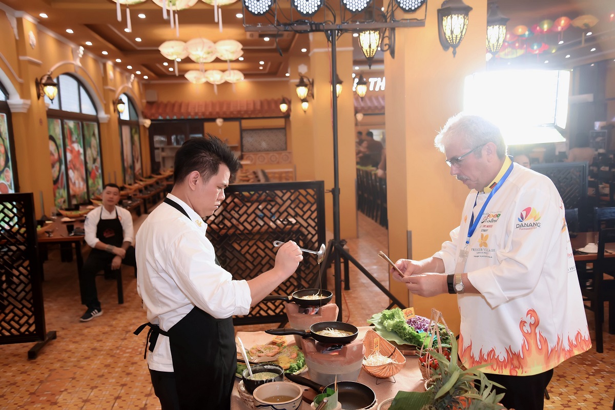 Tiệc mời các Đầu Bếp Quốc Tế