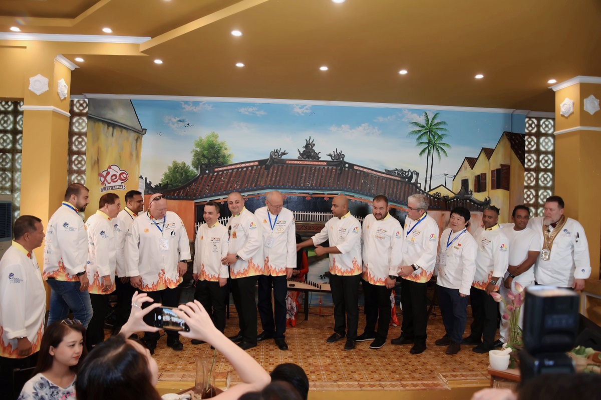 Tiệc mời các Đầu Bếp Quốc Tế